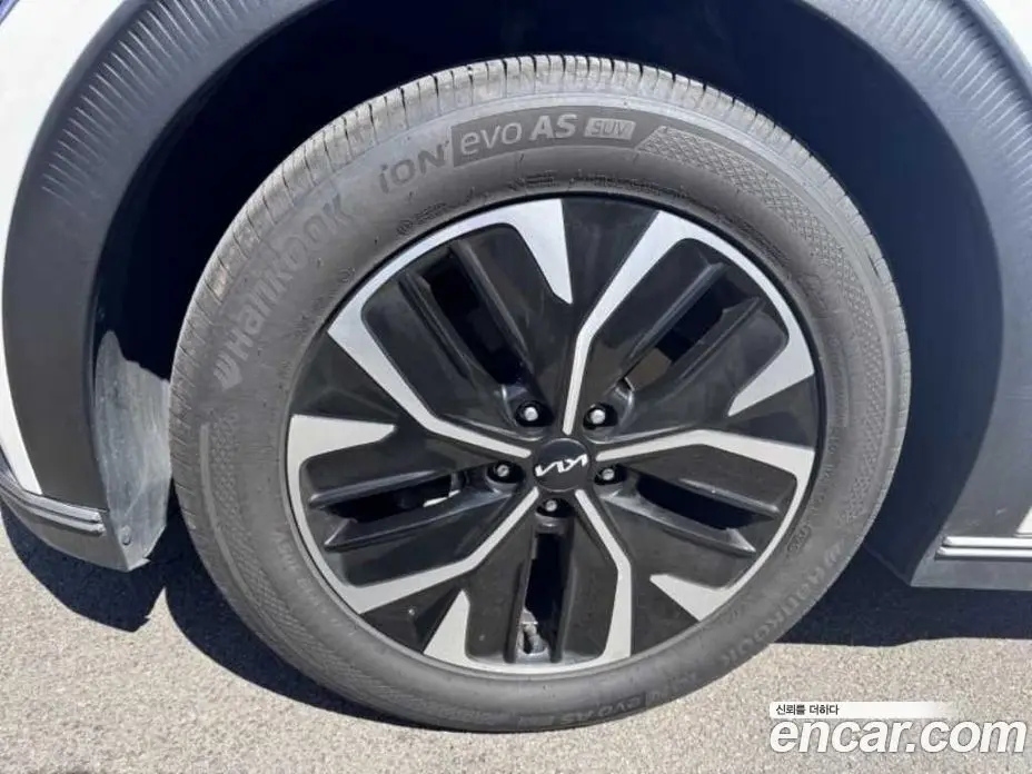 Kia EV6 2021 автомат (гидро), фото 6 Kia EV6 2021 автомат (гидро), фото 6