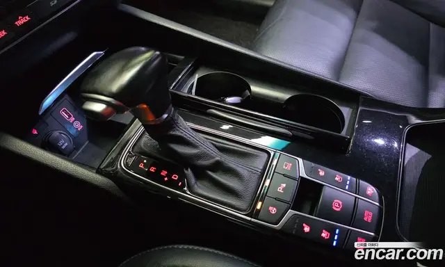 Kia K7 2016 3.0 автомат (гидро), миниатюра 9 Kia K7 2016 3.0 автомат (гидро), миниатюра 9
