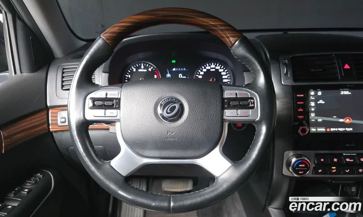Kia Mohave 2016 3.0 автомат (гидро), фото 14