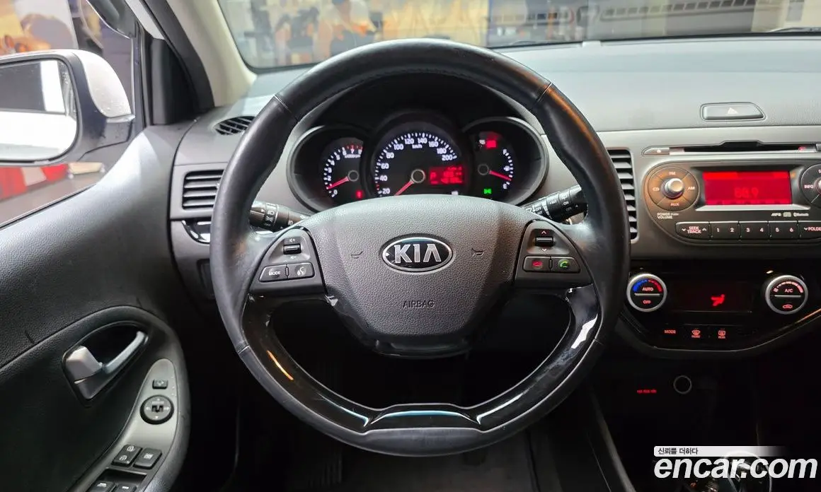 Kia Morning 2013 1.0 автомат (гидро), фото 19 Kia Morning 2013 1.0 автомат (гидро), фото 19