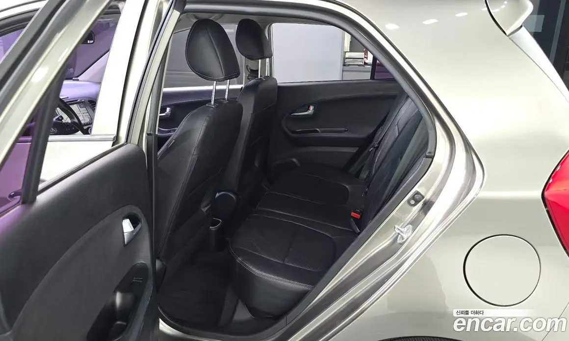 Kia Morning 2014 1.0 автомат (гидро), фото 17