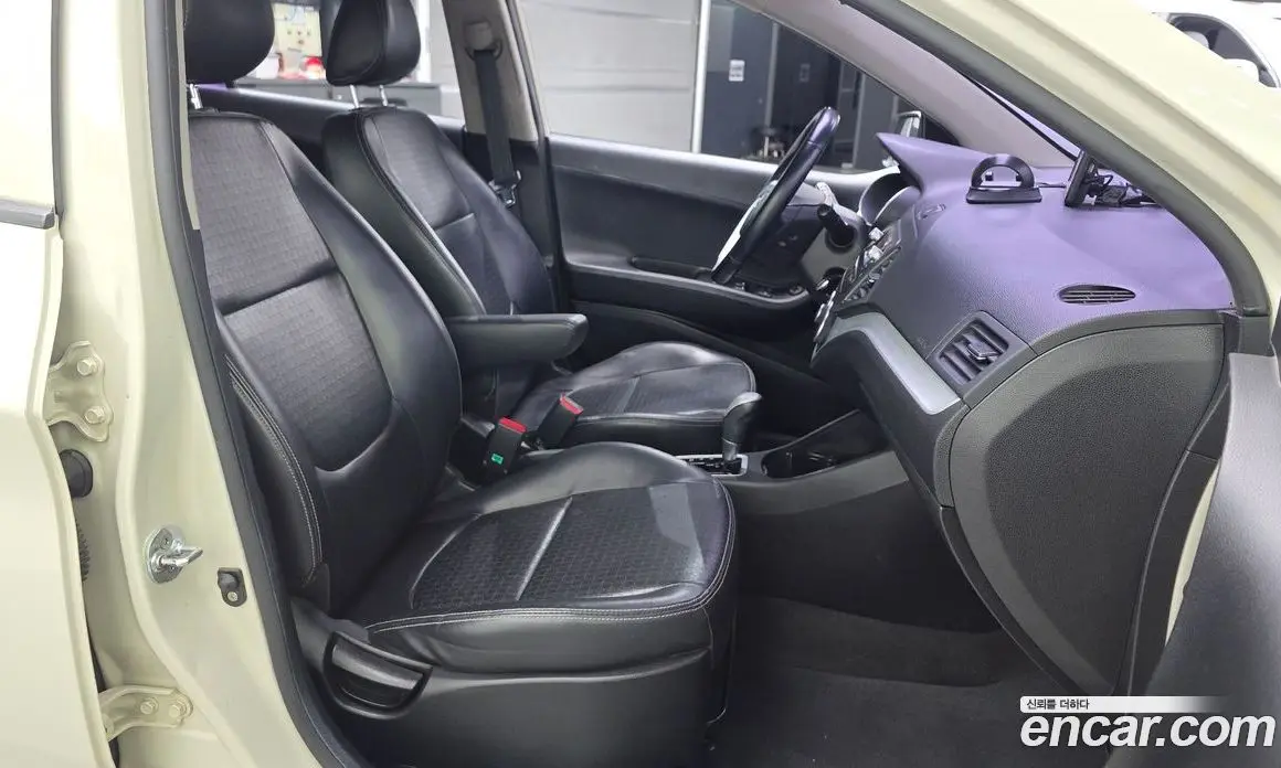 Kia Morning 2015 1.0 автомат (гидро), фото 17