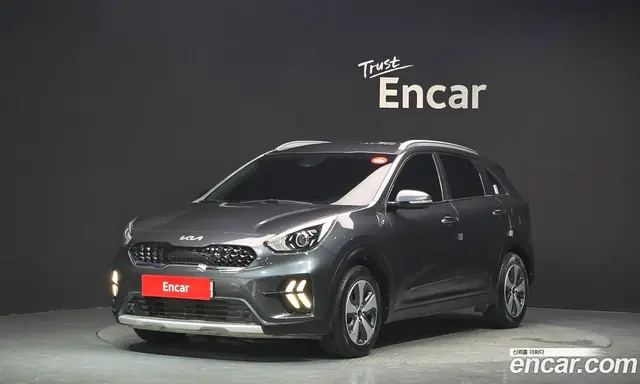 Kia Niro, 2021, 80 243 км