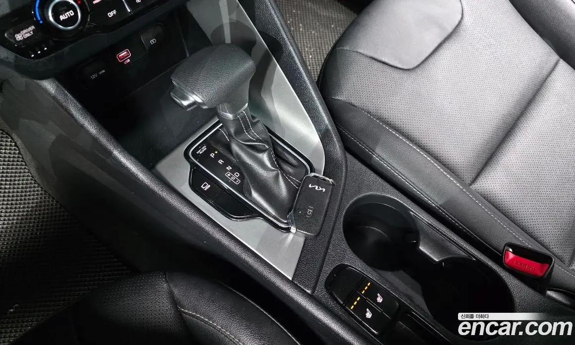 Kia Niro 2021 1.6 автомат (гидро), фото 12