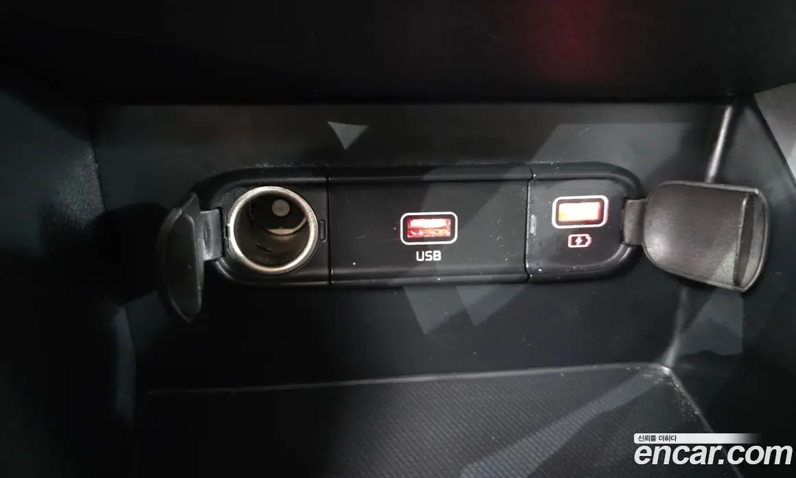 Kia Niro 2021 1.6 автомат (гидро), фото 19