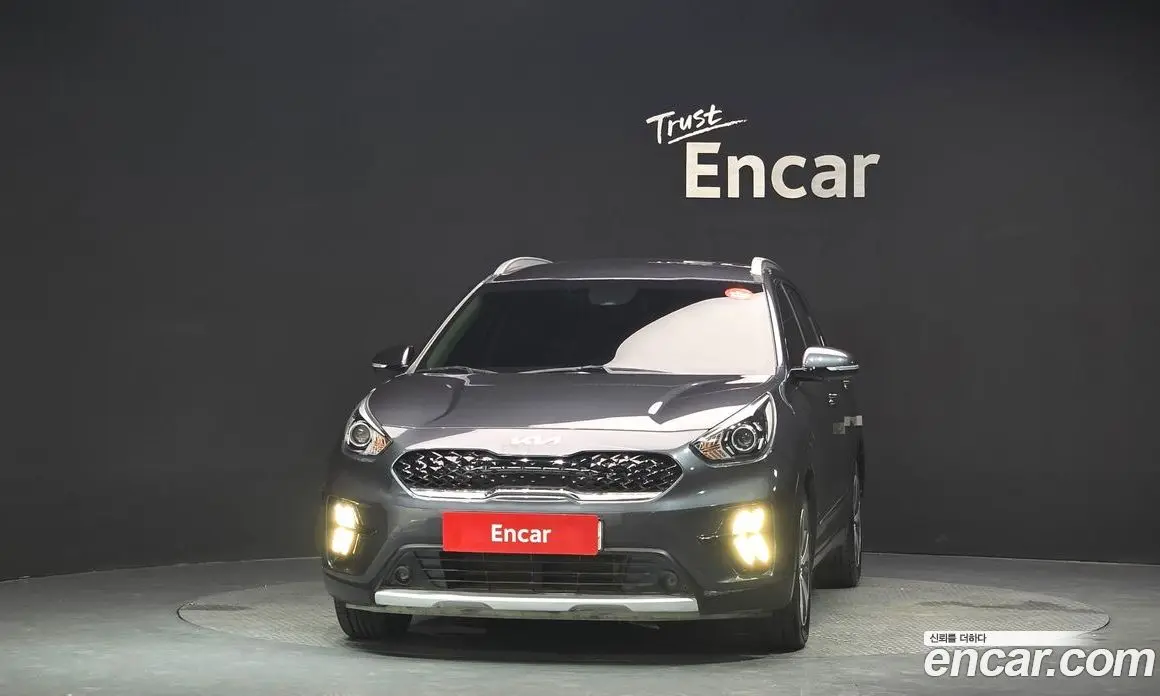Kia Niro 2021 1.6 автомат (гидро), фото 3