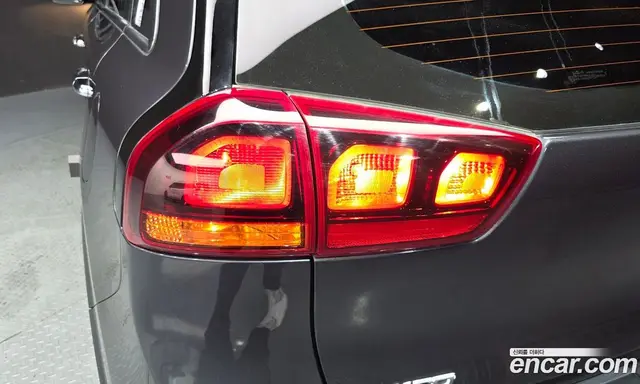 Kia Niro 2021 1.6 автомат (гидро), миниатюра 9