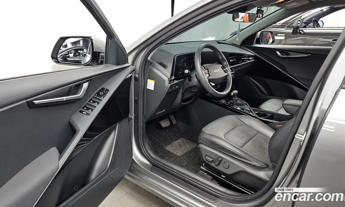Kia Niro 2022 1.6 автомат (гидро), фото 13 Kia Niro 2022 1.6 автомат (гидро), фото 13