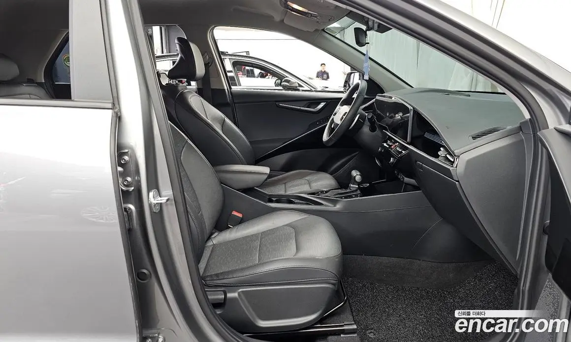 Kia Niro 2022 1.6 автомат (гидро), фото 17 Kia Niro 2022 1.6 автомат (гидро), фото 17
