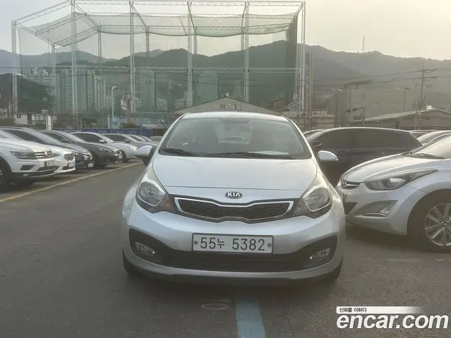 Kia Pride 2014 1.4 автомат (гидро), миниатюра 2