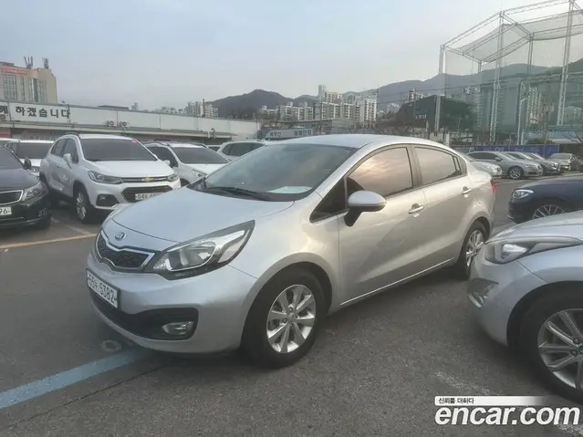 Kia Pride 2014 1.4 автомат (гидро), миниатюра 3