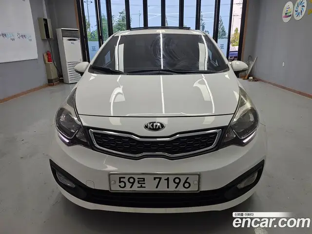 Kia Pride 2014 1.4 автомат (гидро), миниатюра 3