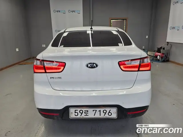 Kia Pride 2014 1.4 автомат (гидро), миниатюра 4