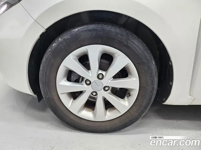 Kia Pride 2014 1.4 автомат (гидро), миниатюра 5