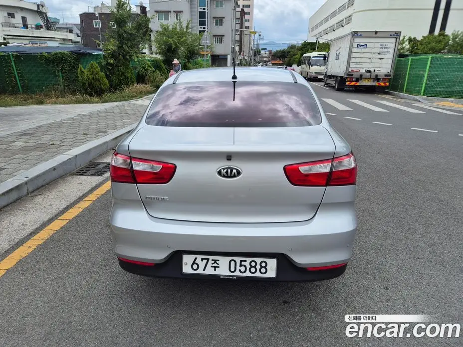 Kia Pride 2016 1.4 автомат (гидро), фото 5
