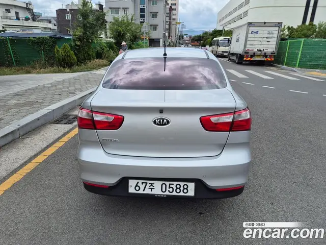 Kia Pride 2016 1.4 автомат (гидро), миниатюра 5