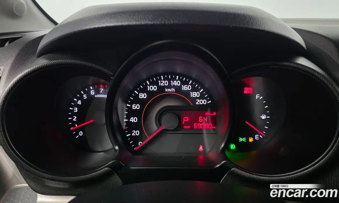 Kia Ray 2019 1.0 автомат (гидро), фото 11