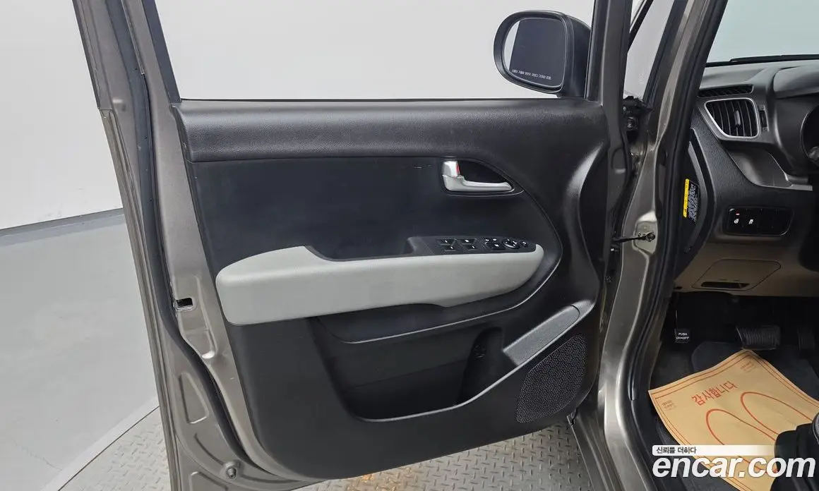 Kia Ray 2019 1.0 автомат (гидро), фото 14