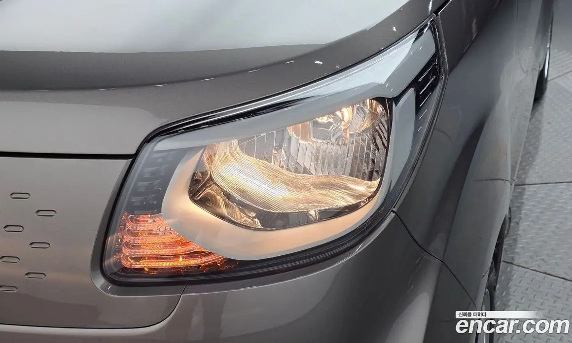 Kia Ray 2019 1.0 автомат (гидро), фото 8