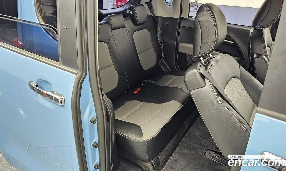 Kia Ray 2021 1.0 автомат (гидро), фото 16