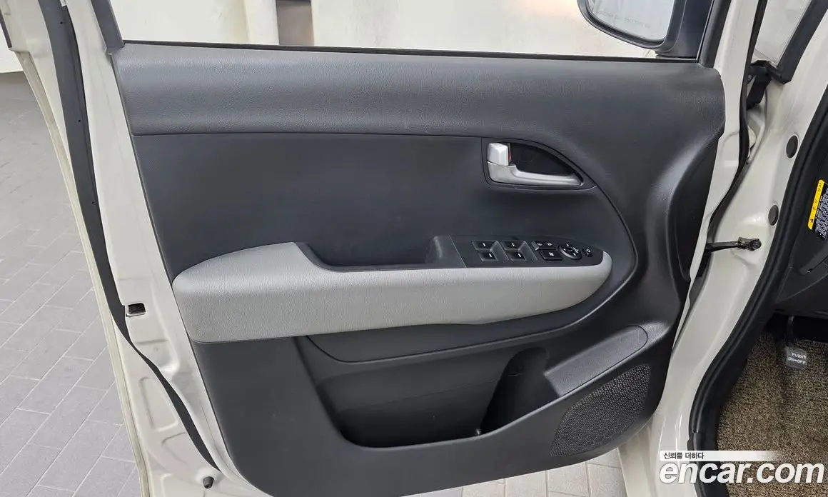 Kia Ray 2021 1.0 автомат (гидро), фото 14