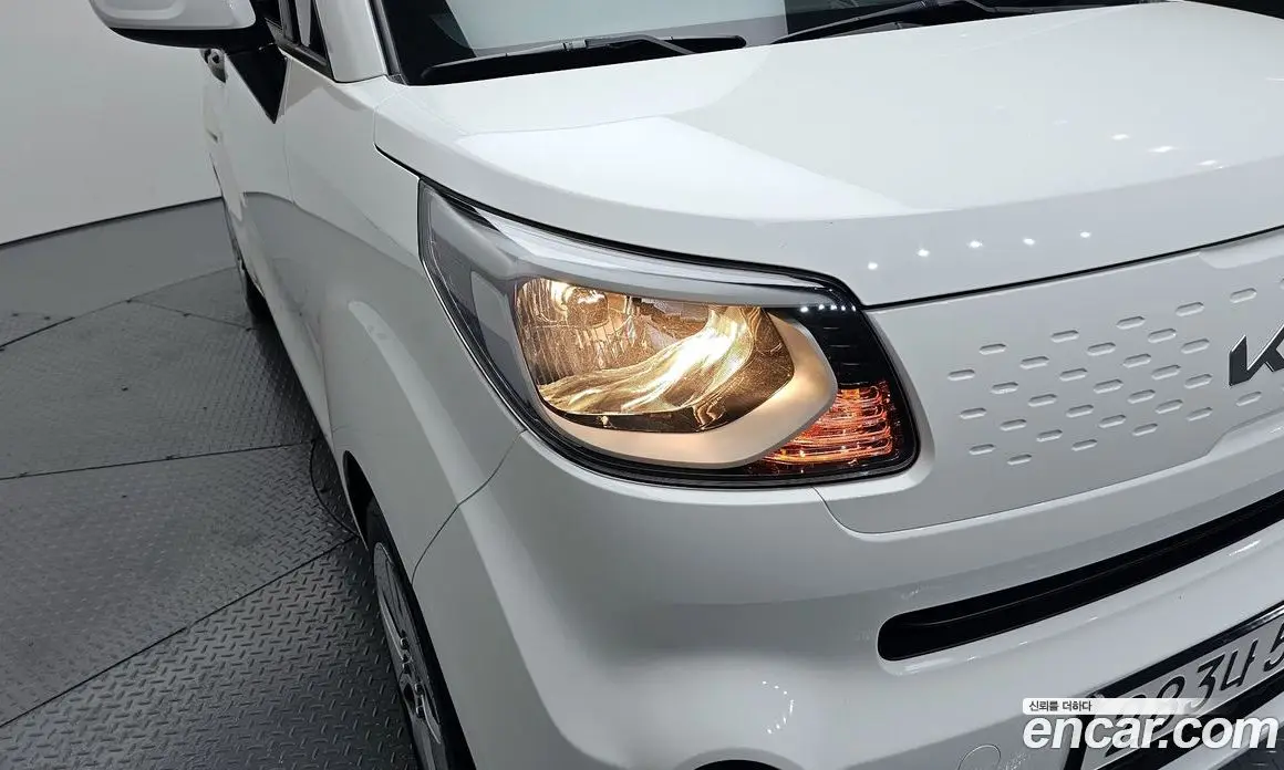 Kia Ray 2022 1.0 автомат (гидро), фото 18