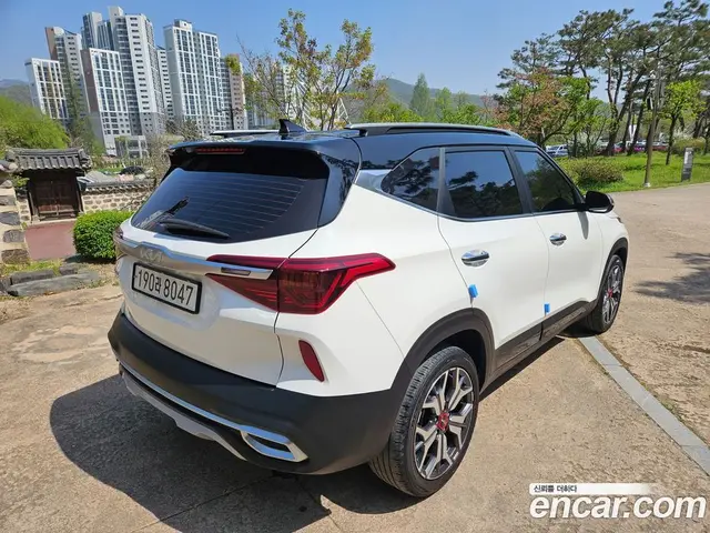 Kia Seltos 2021 1.6 автомат (гидро), миниатюра 7