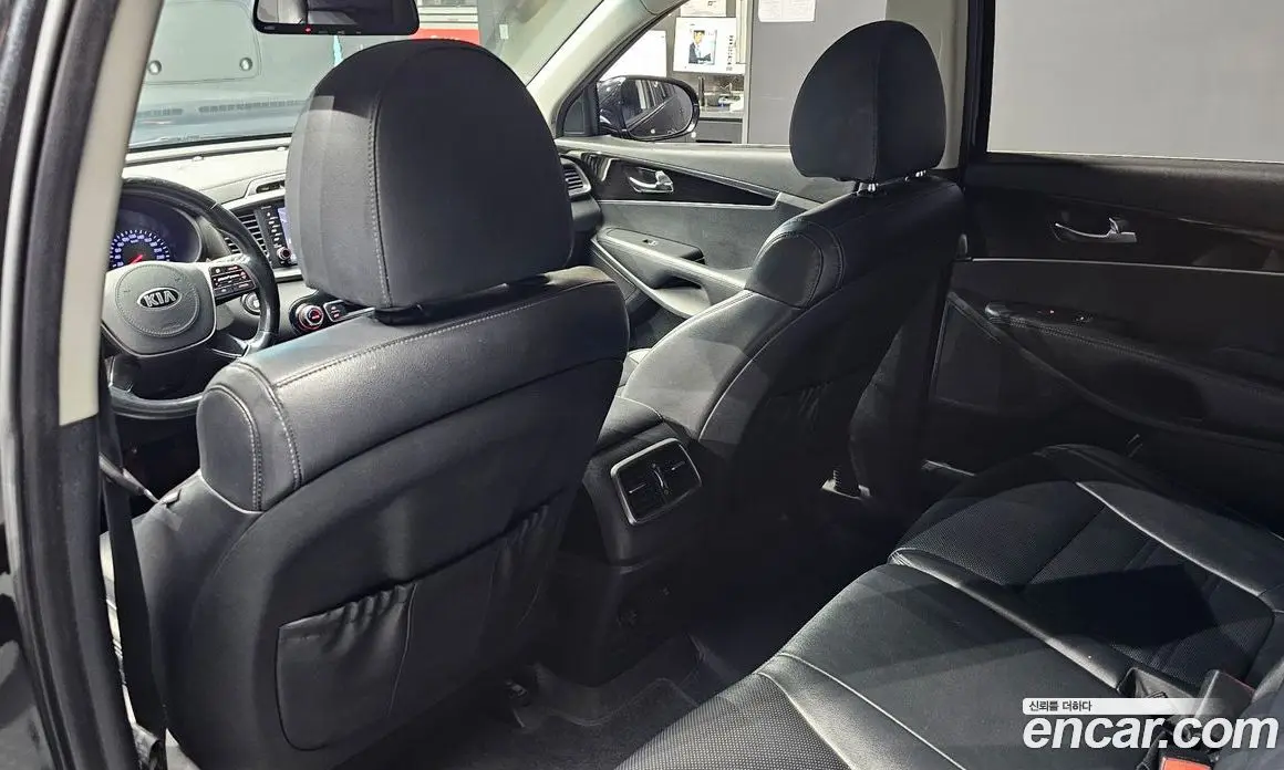 Kia Sorento 2018 2.0 автомат (гидро), фото 16 Kia Sorento 2018 2.0 автомат (гидро), фото 16