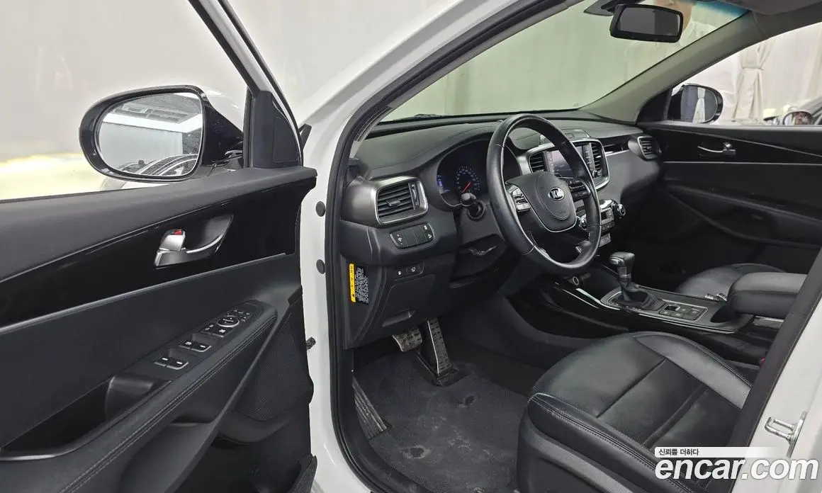 Kia Sorento 2019 2.0 автомат (гидро), фото 13 Kia Sorento 2019 2.0 автомат (гидро), фото 13