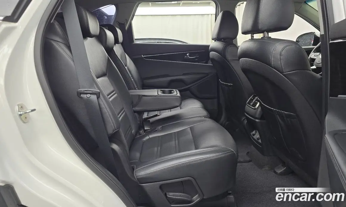 Kia Sorento 2019 2.0 автомат (гидро), фото 18 Kia Sorento 2019 2.0 автомат (гидро), фото 18