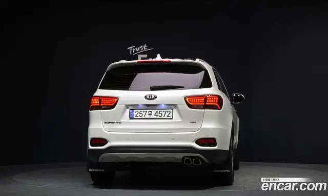Kia Sorento 2019 2.0 автомат (гидро), миниатюра 4 Kia Sorento 2019 2.0 автомат (гидро), миниатюра 4
