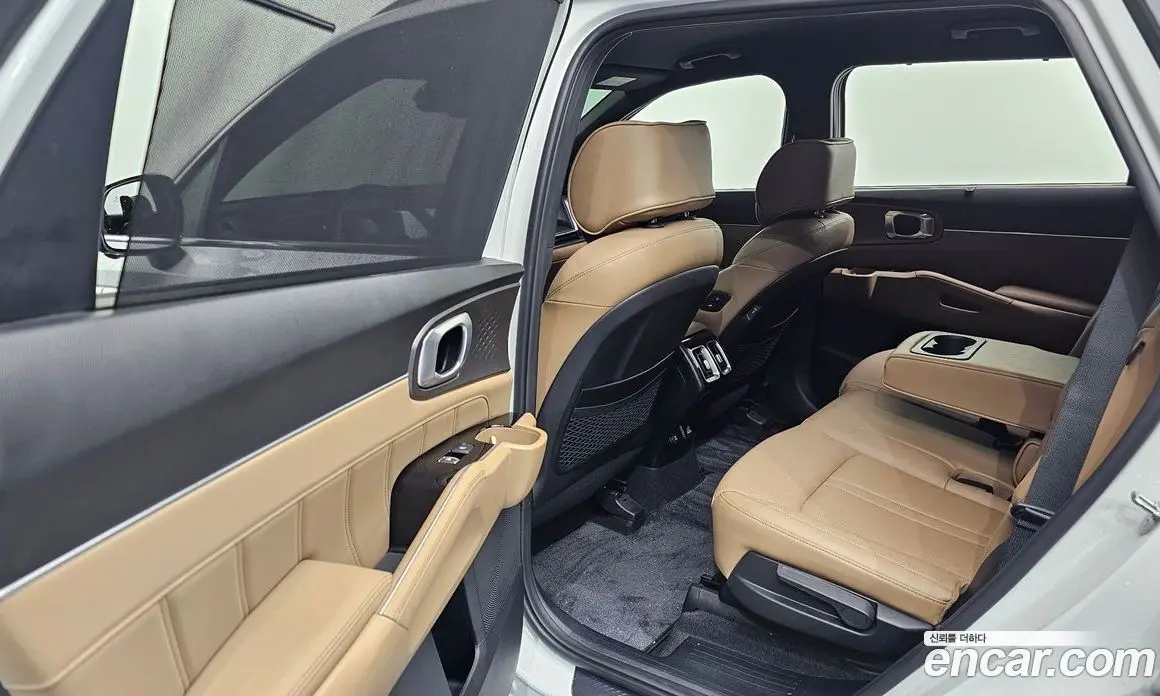 Kia Sorento 2023 2.5 автомат (гидро), фото 11