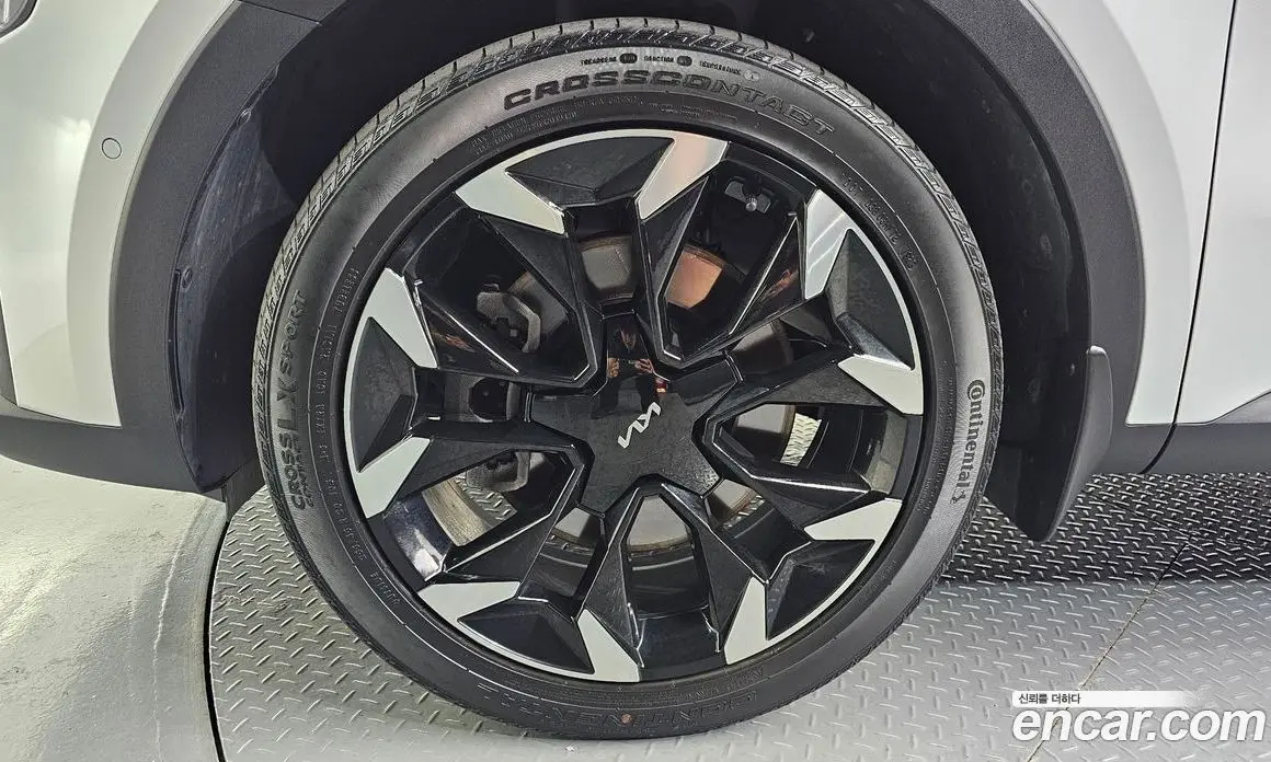 Kia Sorento 2023 2.5 автомат (гидро), фото 5