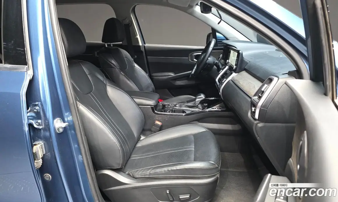 Kia Sorento 2023 2.2 автомат (гидро), фото 11