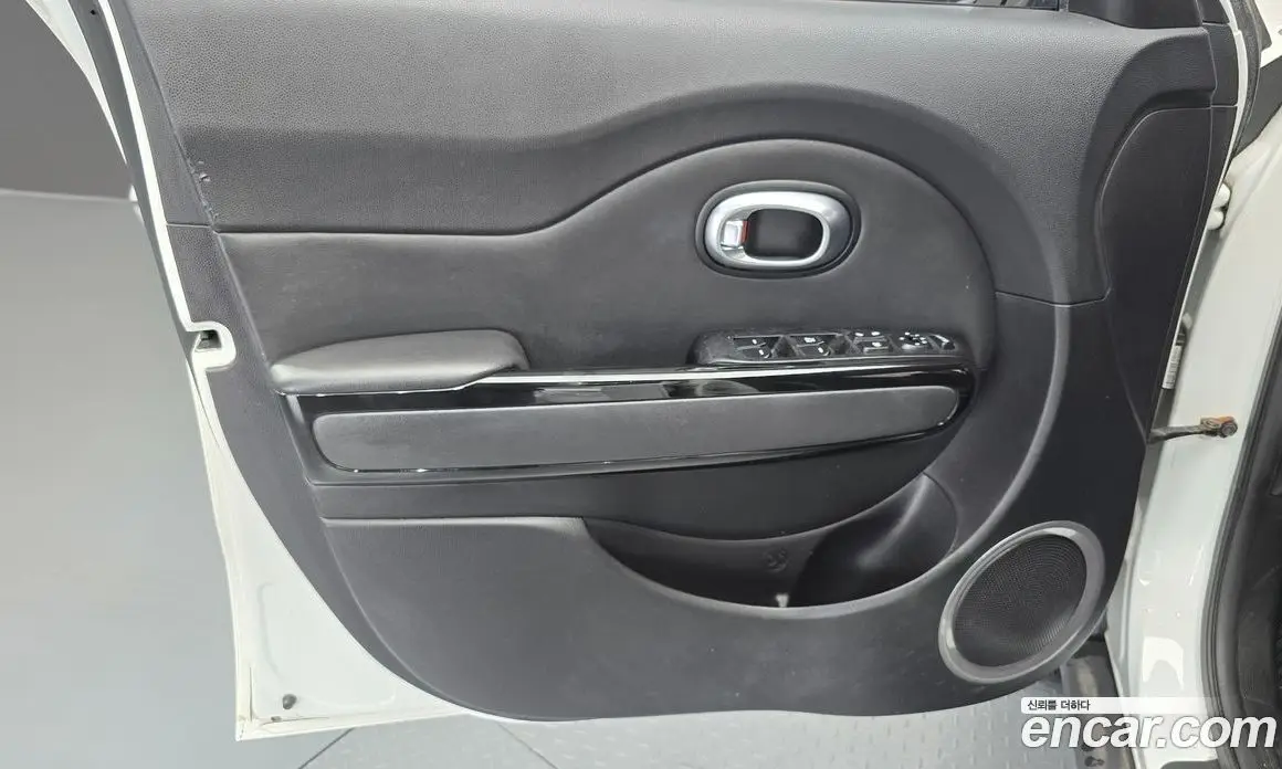 Kia Soul 2014 1.6 автомат (гидро), фото 14 Kia Soul 2014 1.6 автомат (гидро), фото 14