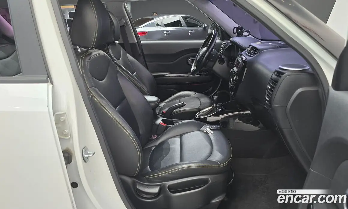 Kia Soul 2014 1.6 автомат (гидро), фото 16 Kia Soul 2014 1.6 автомат (гидро), фото 16