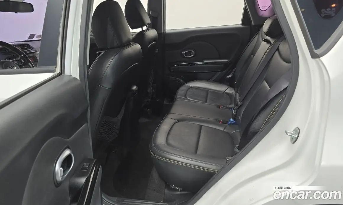 Kia Soul 2014 1.6 автомат (гидро), фото 17 Kia Soul 2014 1.6 автомат (гидро), фото 17
