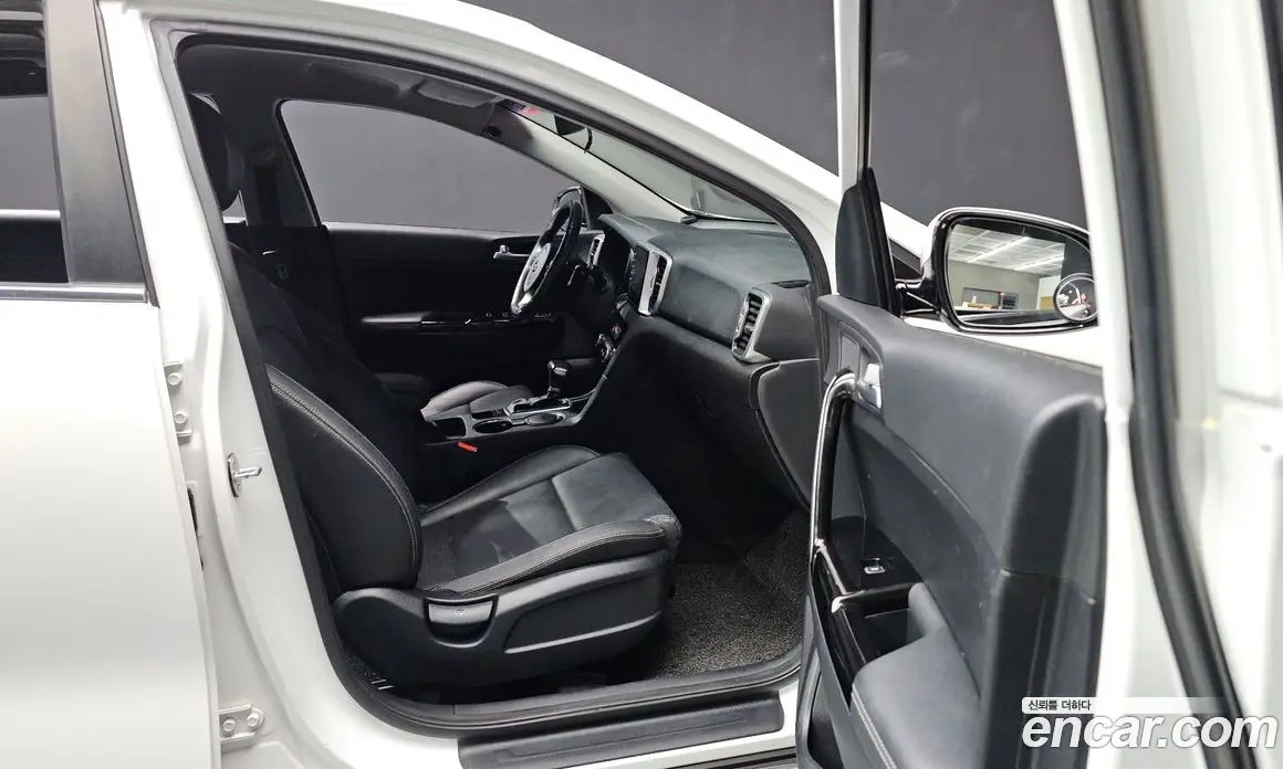 Kia Sportage 2016 2.0 автомат (гидро), фото 18