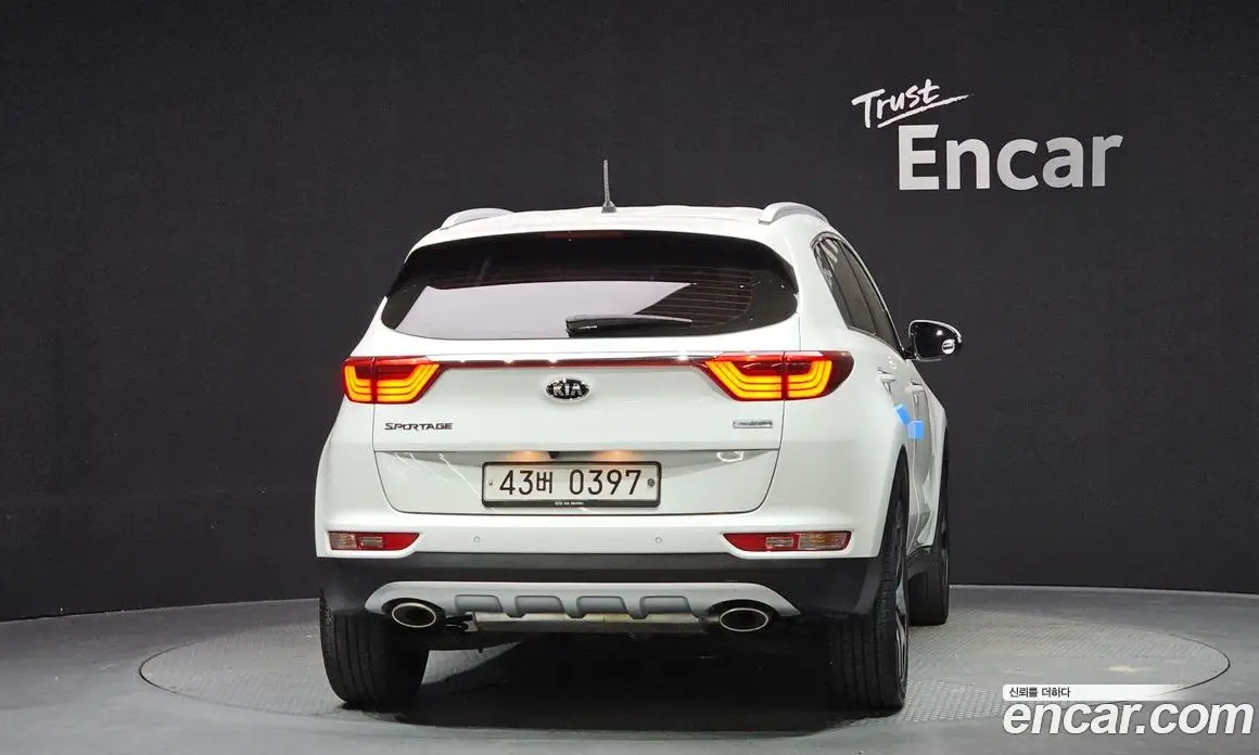 Kia Sportage 2016 2.0 автомат (гидро), фото 4