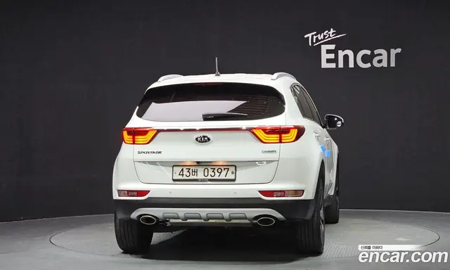 Kia Sportage 2016 2.0 автомат (гидро), миниатюра 4