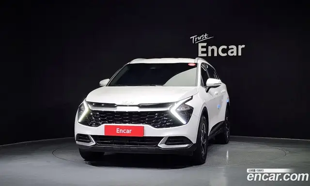 Kia Sportage 2022 2.0 автомат (гидро), миниатюра 3