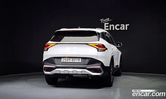 Kia Sportage 2022 2.0 автомат (гидро), миниатюра 4