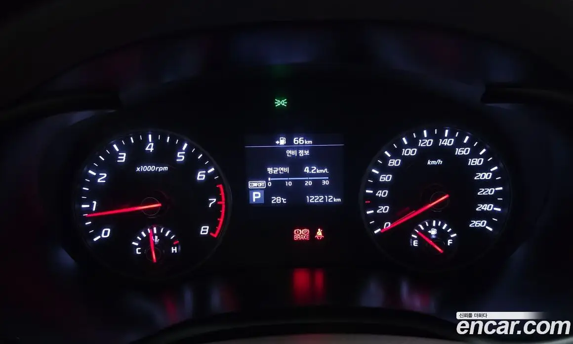 Kia Stinger 2017 2.0 автомат (гидро), фото 11