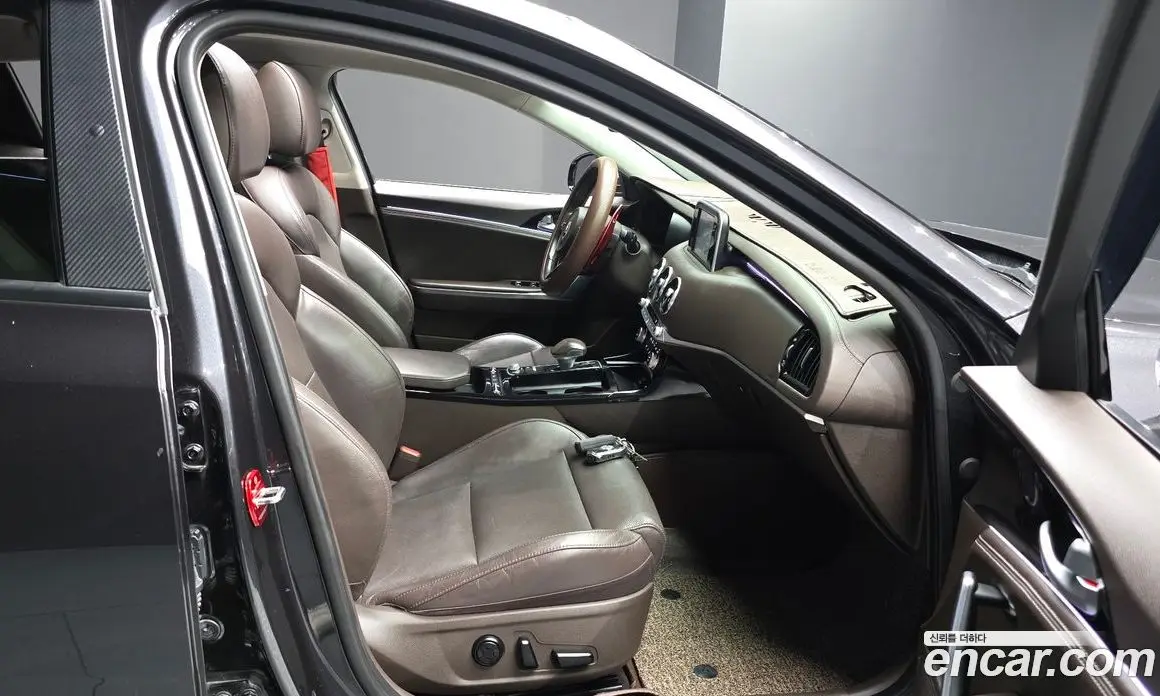 Kia Stinger 2017 2.0 автомат (гидро), фото 16