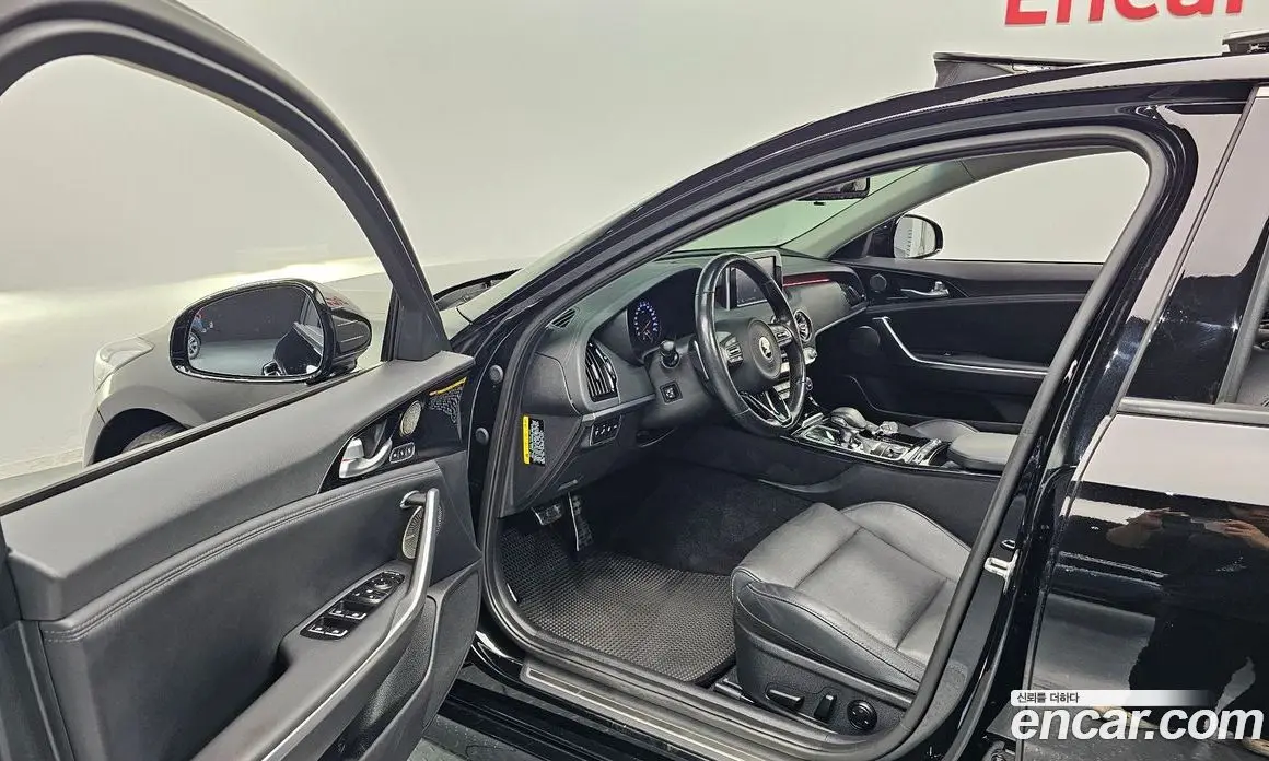 Kia Stinger 2018 2.0 автомат (гидро), фото 13