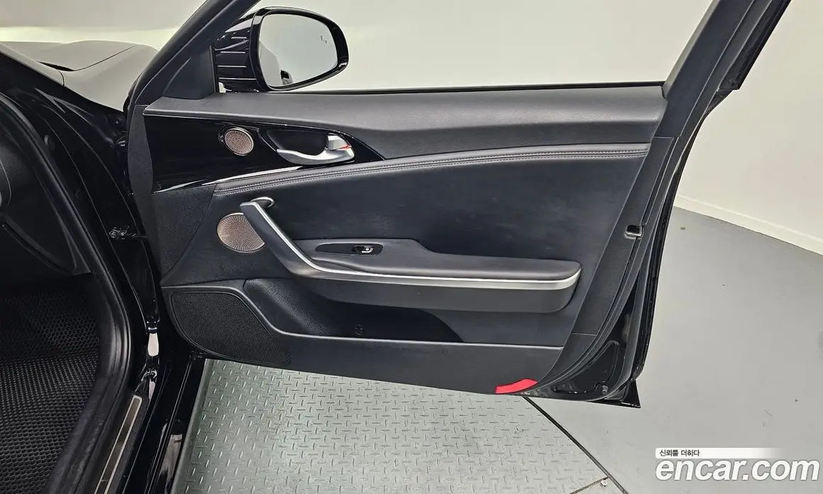 Kia Stinger 2018 2.0 автомат (гидро), фото 14