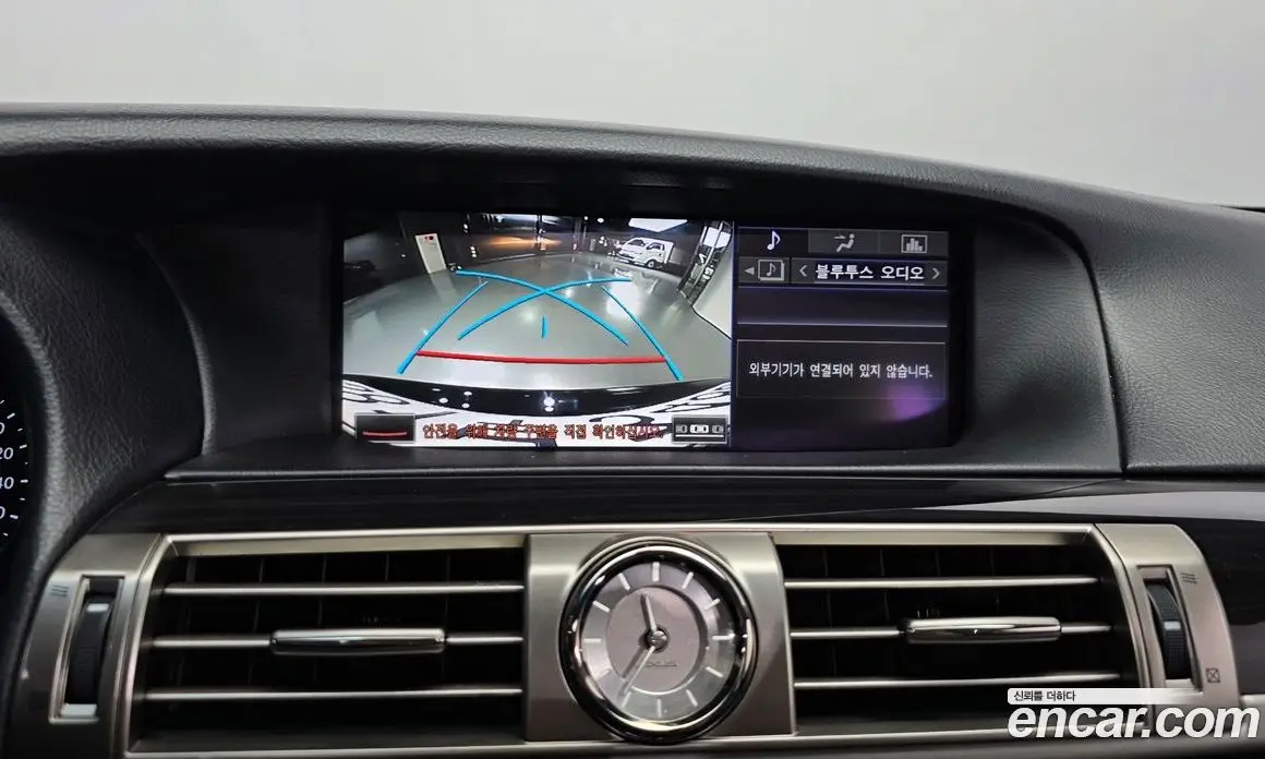 Lexus LS 2016 5.0 автомат (гидро), фото 15
