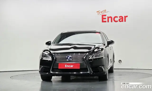 Lexus LS 2016 5.0 автомат (гидро), миниатюра 3