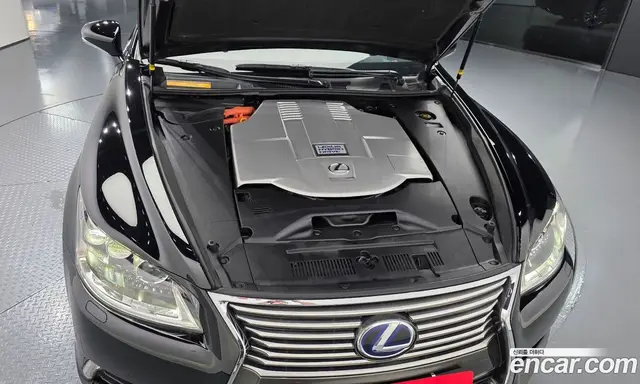 Lexus LS 2016 5.0 автомат (гидро), миниатюра 6