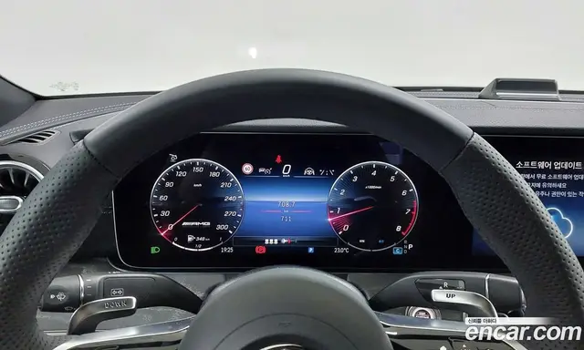 Mercedes-Benz AMG GT 2025 3.0 автомат (гидро), миниатюра 8